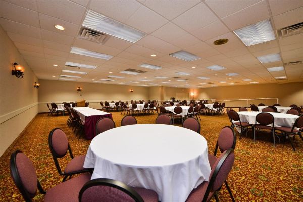 Americas Best Value Inn (Albert Lea)